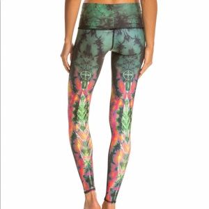 Teeki Green Eagle Feather Hot Pant Leggings